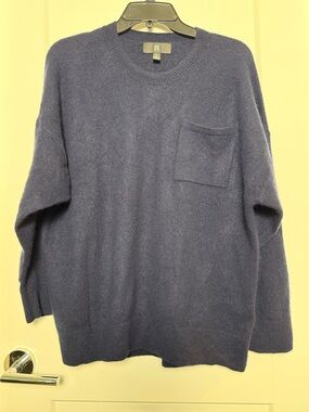 Banana Republic Women’s Crewneck  Cashmere Pocket Sweater - Deep Blue